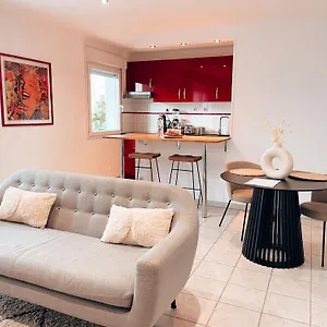 Elegant T2 - Parking -aeroport-airbus- Meett , Blagnac France